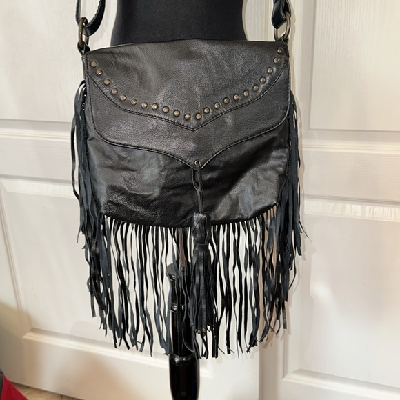 SCULLY BLACK FRINGE CROSSBODY WESTERN PURSE - Picture 2 of 8